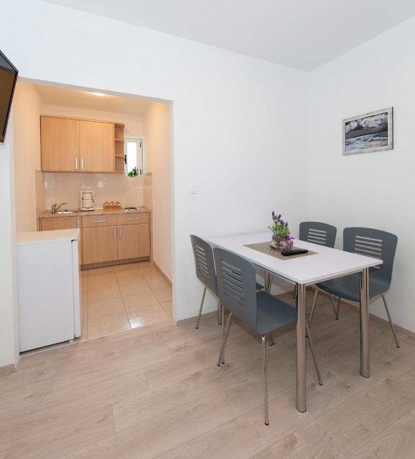 Apartmani Iva Tučepi Exterior foto
