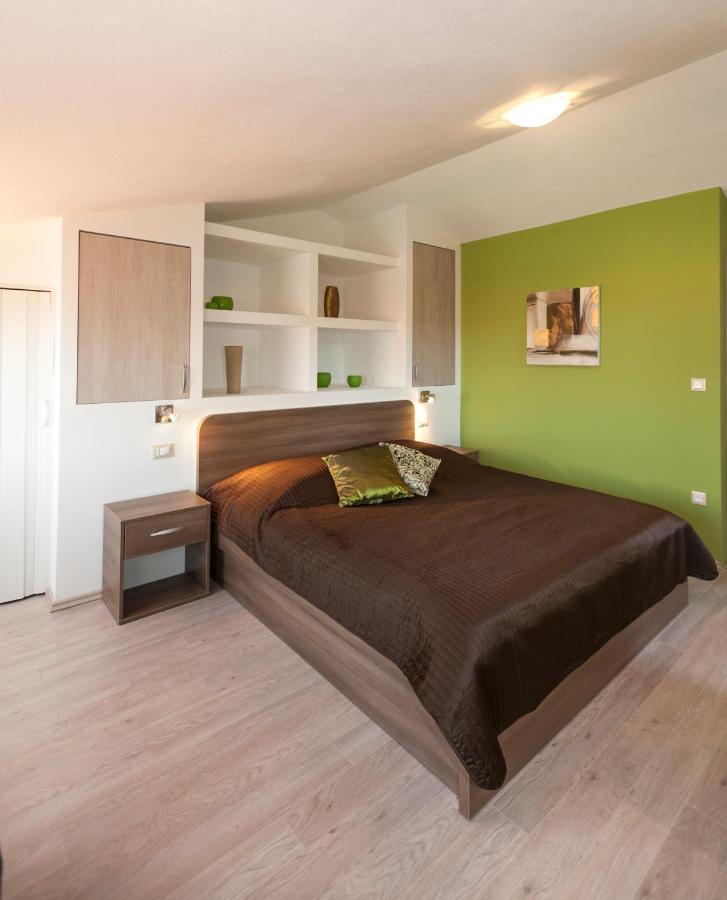 Apartmani Iva Tučepi Exterior foto