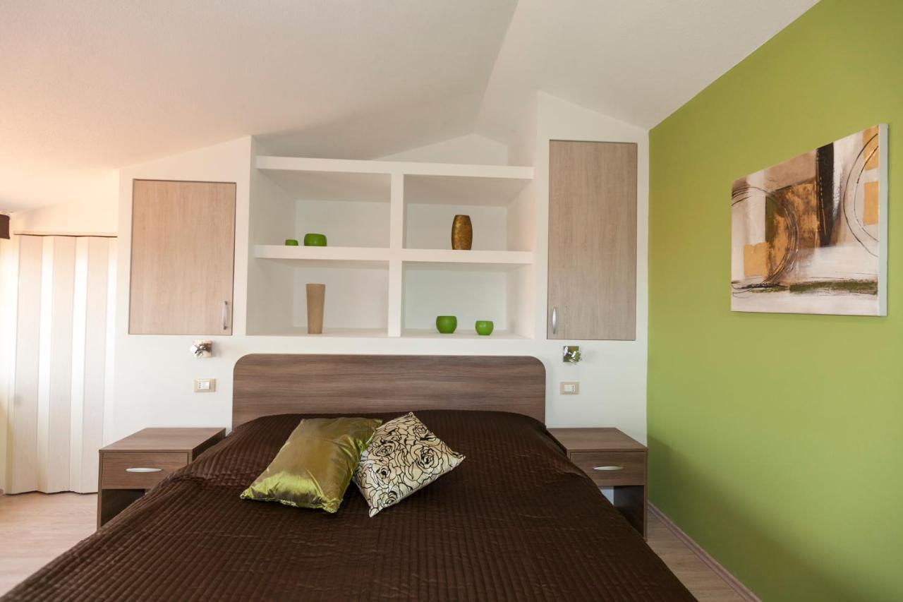 Apartmani Iva Tučepi Exterior foto