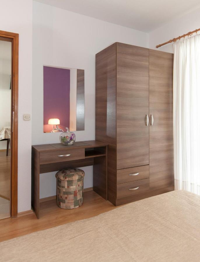 Apartmani Iva Tučepi Exterior foto